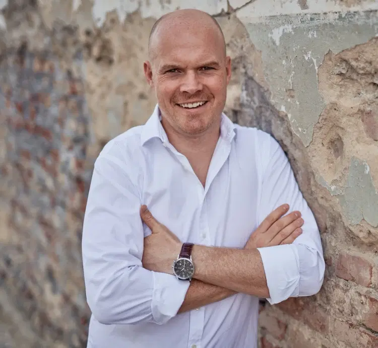 Tim - CEO at OskarOS